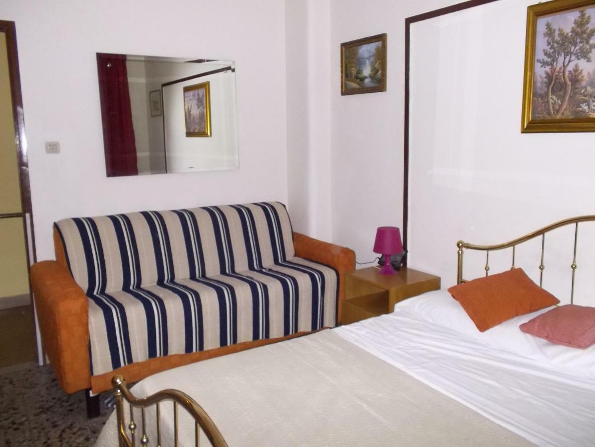 Victoria Bed and breakfast 3*