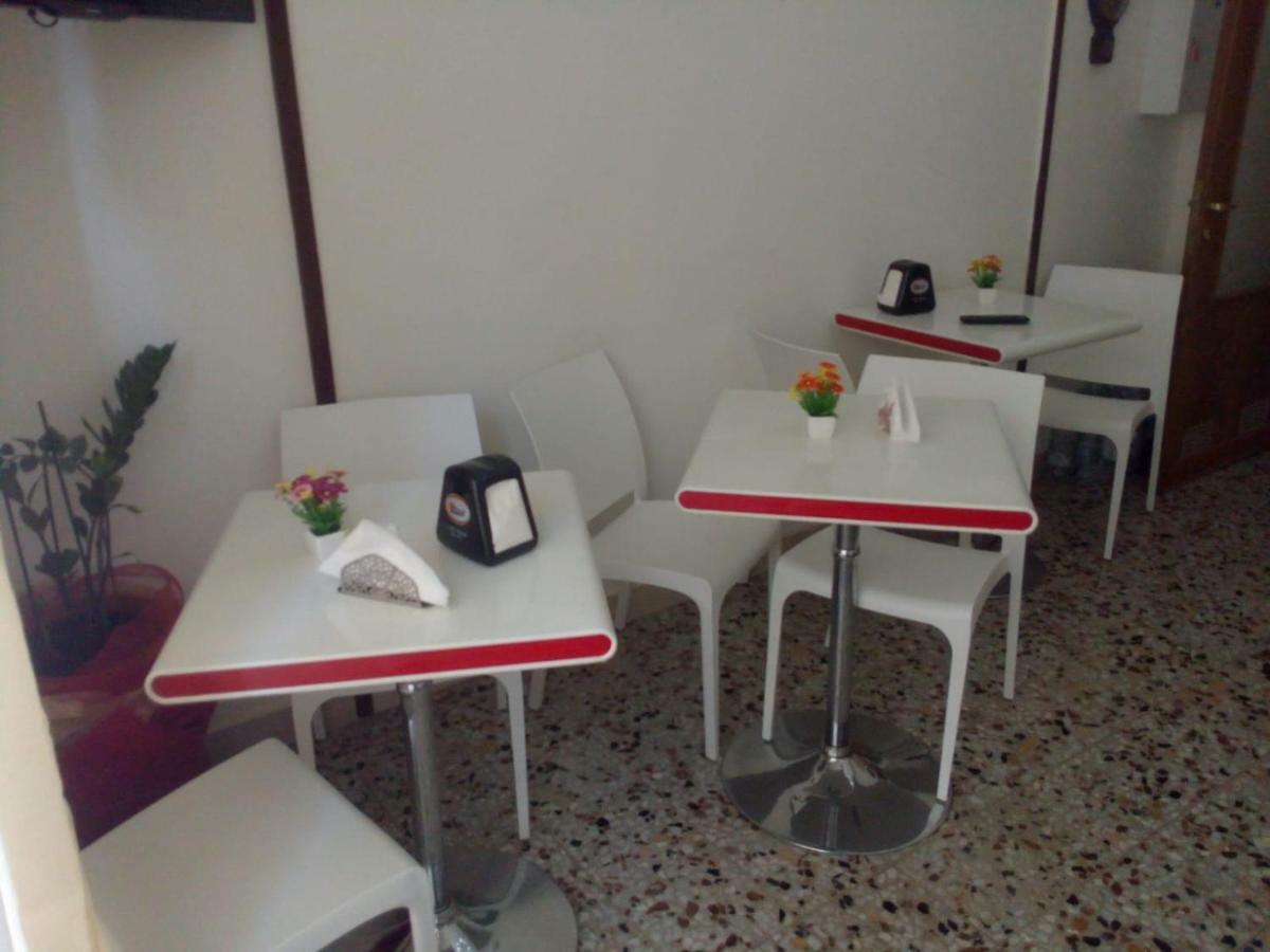 Bed & Breakfast Victoria 3*